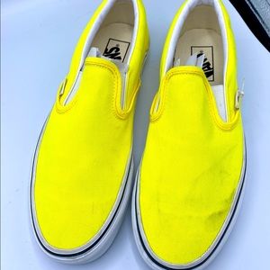 Vans Neon Vibrant Yellow Low Top Unisex Casual Slip On Sneaker Size 9 NWOT*FLAW*
